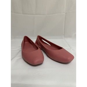 Croc Flats Pink Women’s Size 5- EUC